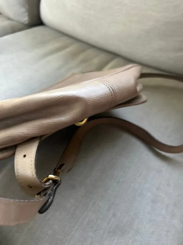 Vintage tan leather Hartmann crossbody bag old money gold tone hardware - Image 11