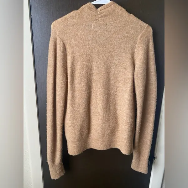 Banana Republic Cozy V-Neck Sweater in Camel - Image 2