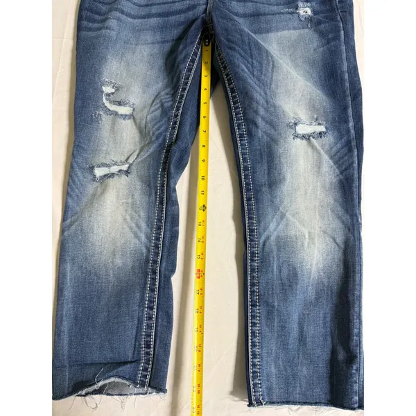 Miss Me Curvy Skinny Distressed Jeans Medium Wash Raw Hem M584B Size 33 - Image 10
