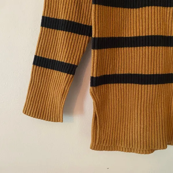 NWOT Abercrombie & Fitch Brown Blue Stripe Ribbed Crewneck Sweater Minimal XS - Image 5