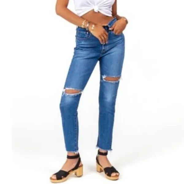 Levi’s 501 Skinny Jeans Distressed High Rise Size 26 - Image 3