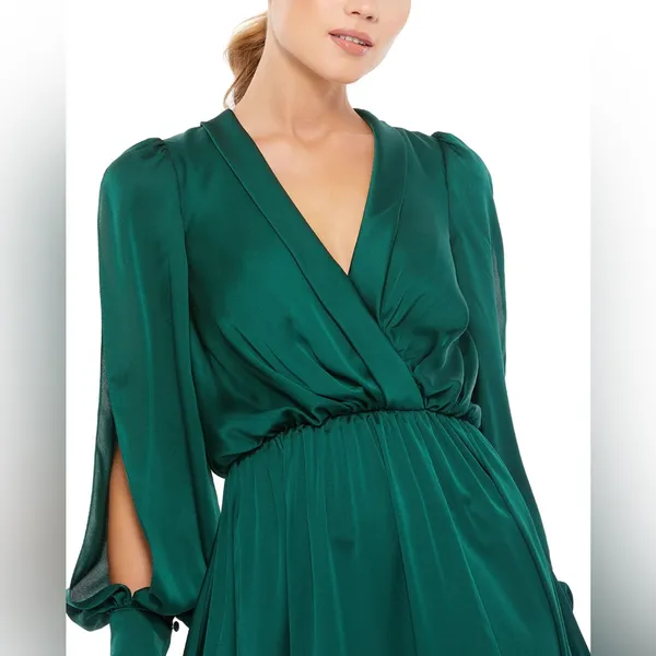 Mac Duggal Deep‎ Emerald Green Split Bishop Sleeve Slit V-Neck Maxi Dress NWT 2 - Image 2