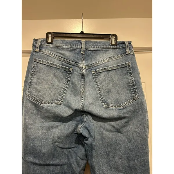 Old Navy Barrel Leg Jeans Womens 14 Blue High Rise Tapered Denim Trendy Med Wash - Image 5