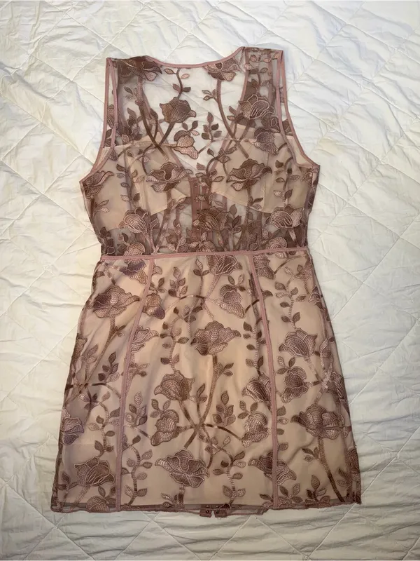 Tobi Rose Blush Floral Embroidered Mini Dress - Image 5