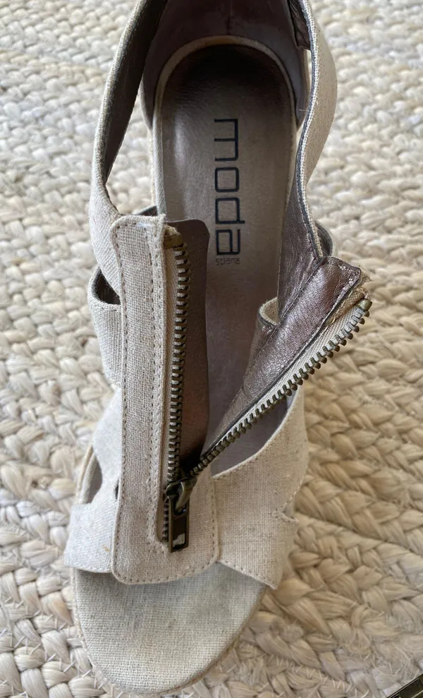 Moda Spana Light Beige Tan Wedge Heels - Image 4