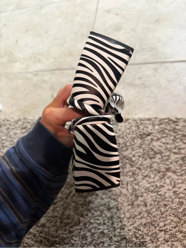 Zebra heels Black Size 8 - Image 4