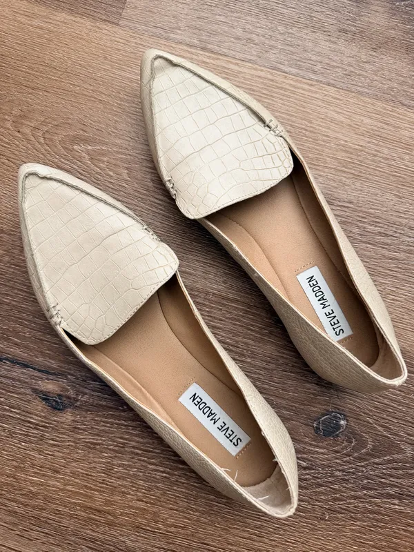 Steve Madden Croc Embossed Pointed Toe Slip-on Loafer Flats - Image 3