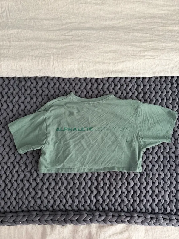 Alphalete Origin Cropped Tee - Image 3