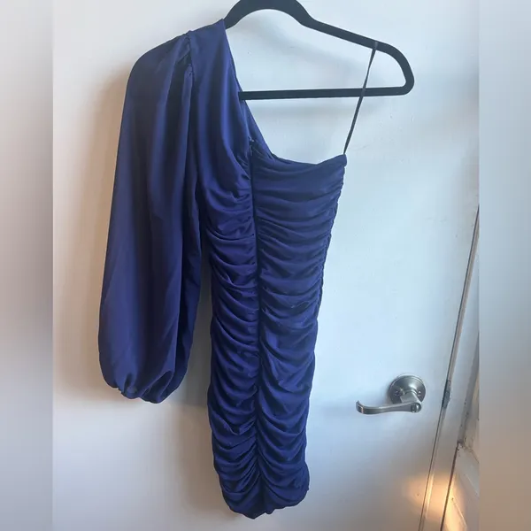 Hello Molly NEW WITH TAGS Party‎ It Up Cold Shoulder Ruched Dress 4 holiday - Image 4