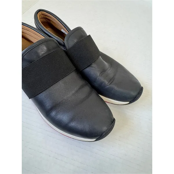 Vionic Black Leather Slip On Sneakers Womens 9 Comfort Work Shoes Casual - Image 7