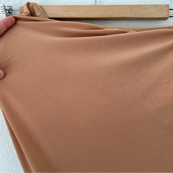 Norma Kamali Diana Gown in Nude S/36 - Image 4