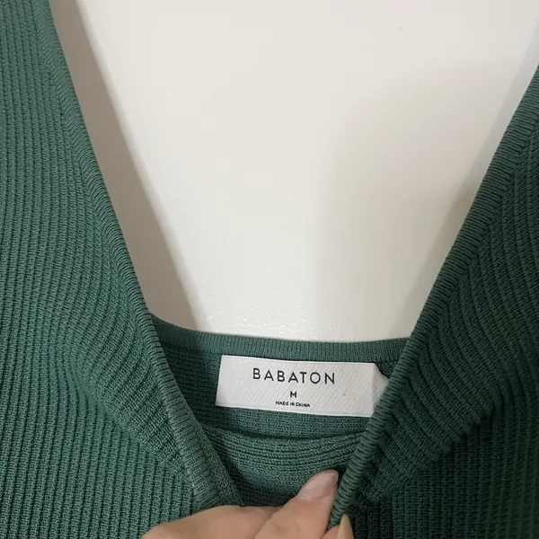 Aritizia Babaton Sculpt Knit Squareneck ribbed tank mini dress forest green Med - Image 4