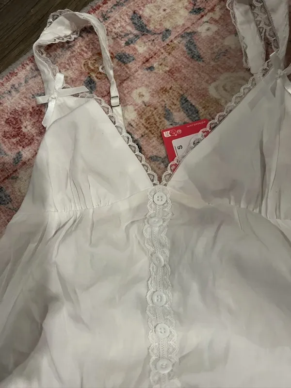 NWT Edikted‎ small white tank top - Image 5