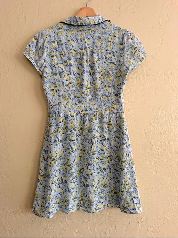 Light Blue Floral Midi Dress with Yellow and Navy Details - Image 3