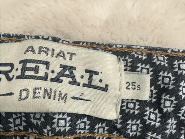 Ariat REAL Nadia Perfect Rise Straight Leg Jeans 25x29 1/2 - Image 13