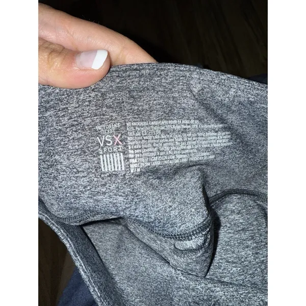 VICTORIA'S SECRET Sz Medium M VSX SPORT KNOCKOUT CAPRI LEGGINGS‎ GRAY - Image 5