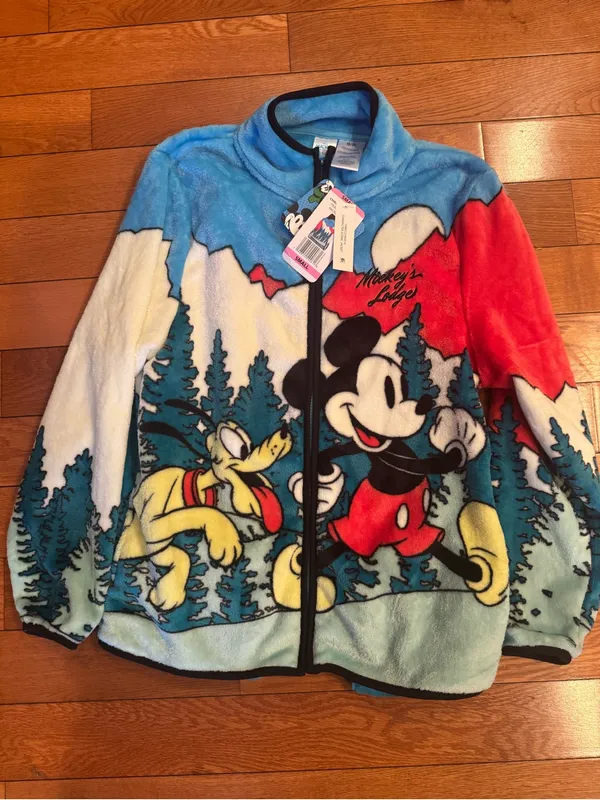 NWT Disney Mickey Mouse & Pluto "Mickey's Lodge" Scenic Fleece Jacket Small - Image 2