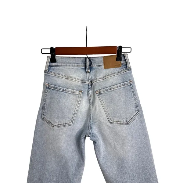 AERO Aeropostale Destroyed Stretch Blue Denim Straight Mom Jeans Size 000 - Image 4