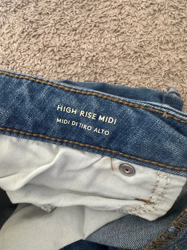 Universal Thread Medium Blue Denim Button-Fly Rolled Cuff Women's Shorts / BB16 - Image 4
