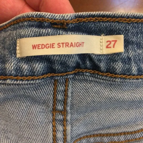 Levi’s Wedgie Straight Jeans 27 button fly raw hem - Image 12