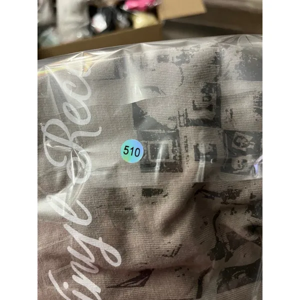 Graphic main st tshirt Size L - Image 5