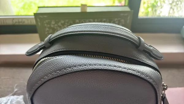 Coach Backpack Leather - Image 3