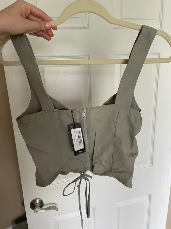 Pretty Little Thing Grey Crop corset blouse - Image 2