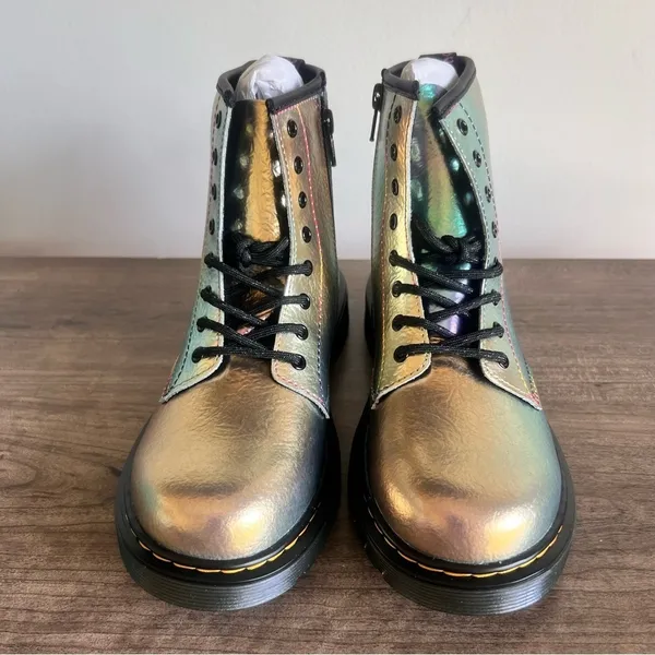 DR. MARTENS NEW Junior 1460 Lace Up Unisex Boots Size 5 or 4 #B1175 B1123 - Image 3