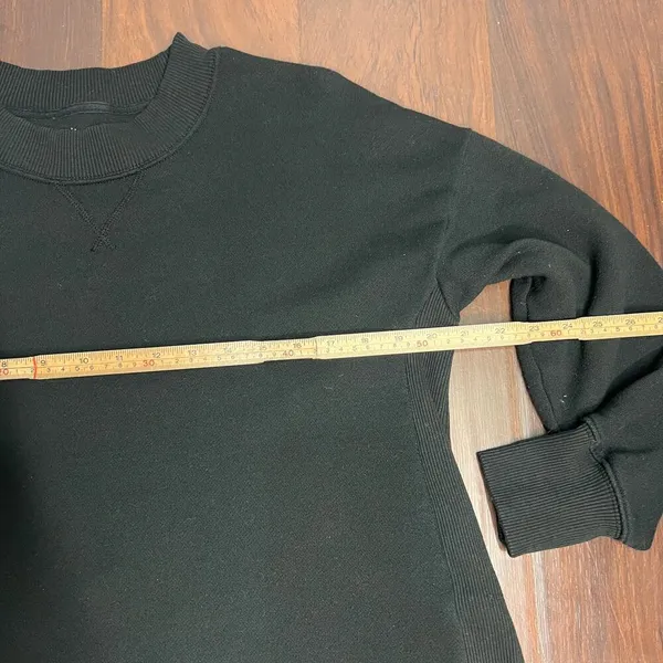 AERIE black crewneck sweatshirt size small - Image 5