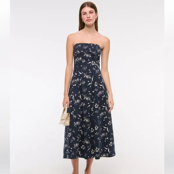 Abercrombie & Fitch strapless flare midi dress in blue floral - Image 5