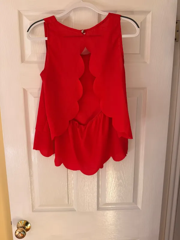 Red open back Francesca’s top - Image 2