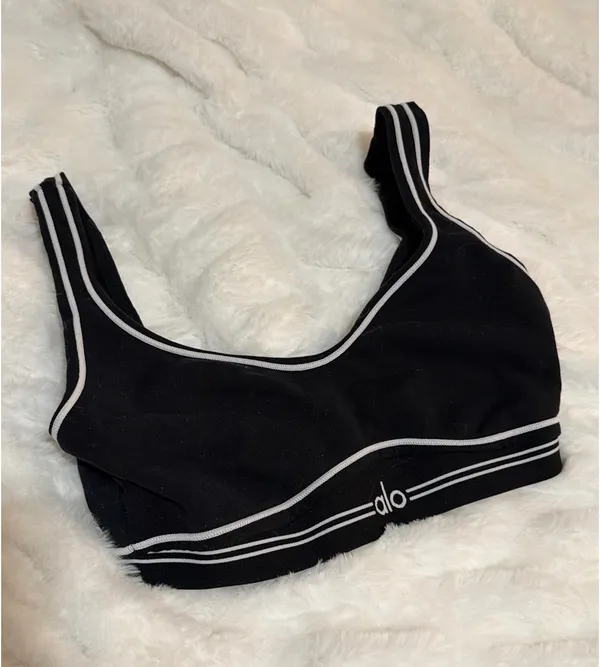 Airbrush Alo Yoga heart throb bra - Image 2