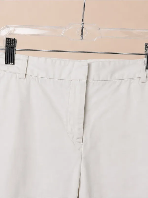Talbots White Bermuda Shorts Size 10 Classic Chino Preppy Nantucket Coastal Chic - Image 3