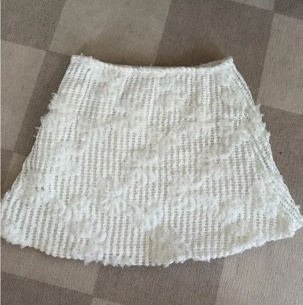 White Set Size M - Image 5