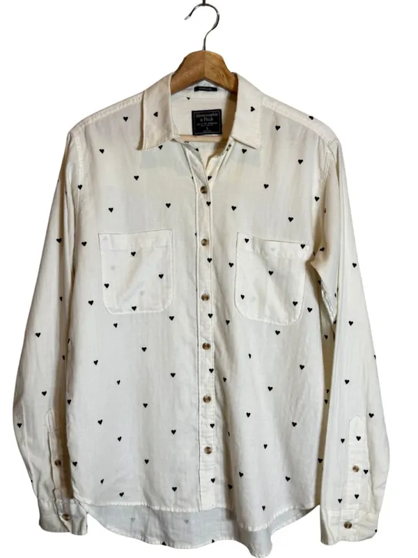 Abercrombie & Fitch Heart Print Boyfriend Button Up Shirt Women's Small Ivory - Image 3