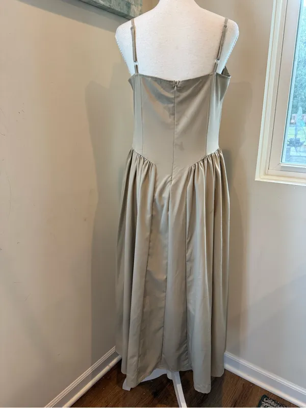 Source Unknown Beige Taupe Spaghetti Strap Sweetheart Bodice Drop Waist Midi Dress - Image 9