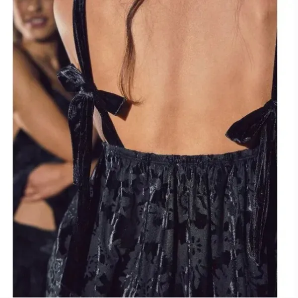 FREE PEOPLE NWT Snow Angel Mini Slip / Black Combo - S - Image 7