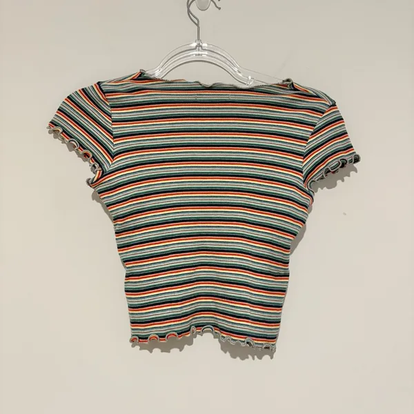 Brandy Melville Wynn Rainbow Stripe Lettuce Hem Scalloped Baby Tee 80s/90s‎ OS - Image 3