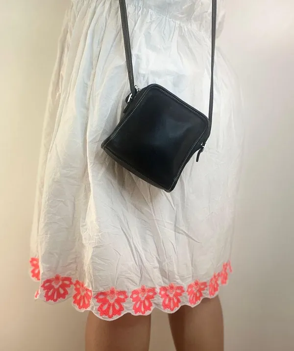 Vintage Coach Bellini Zip Bag Black Leather Purse - Image 2