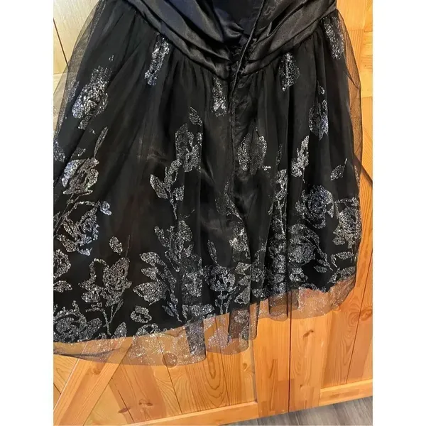 Deb Black Dress Halter floral Sparkly size 7/8 (3018) - Image 7