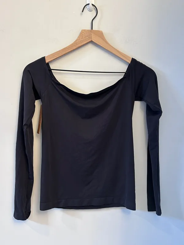 Skims Soft Smoothing Seamless off the shoulder top Eclipse Large NWT - Image 5