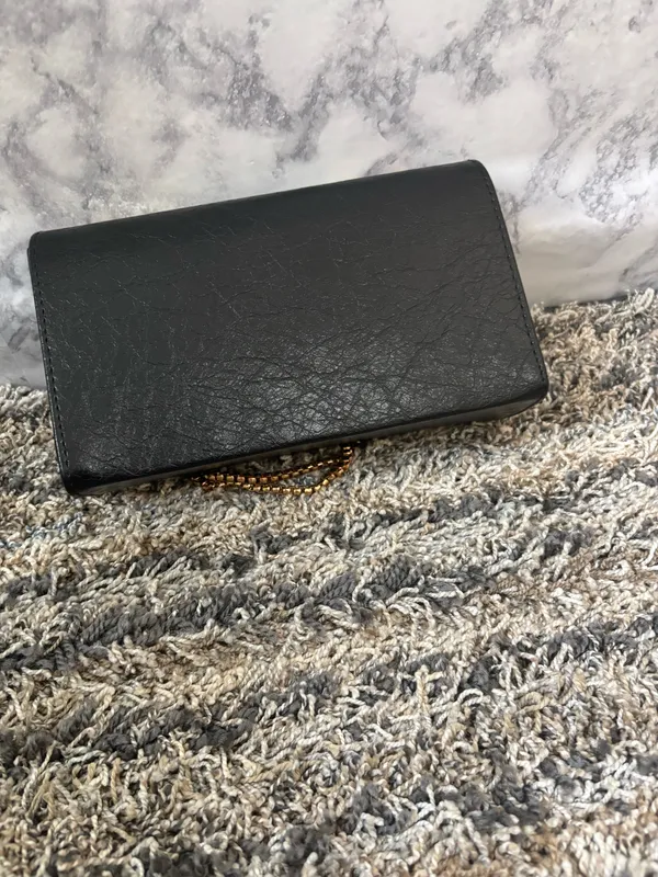 Black Croc-Embossed Handbag with Gold Handle & Crossbody Strap - Image 5