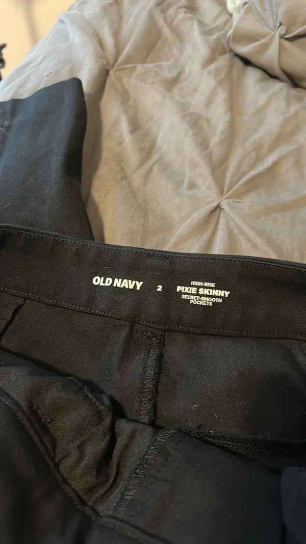 Old Navy Dress Pants Pixie Skinny Black - Image 2