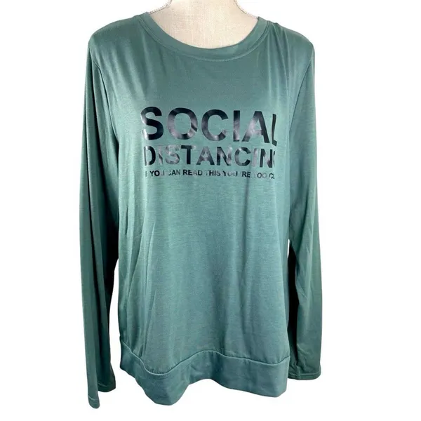 Boutique Green "Social Distancing" Graphic Long Sleeve Top NWOT Women’s XL - Image 2