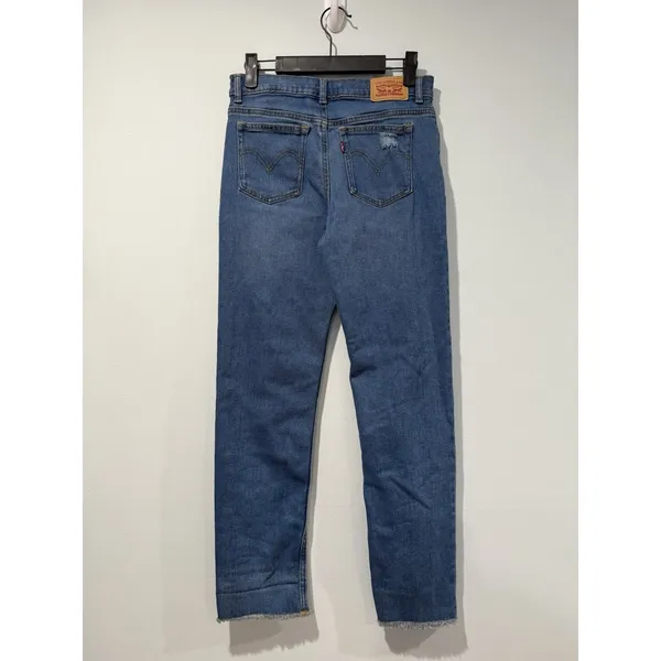 Levis Low Pro Straight Jean Women 27" Raw Hem Travel Vacation Stretch Distressed - Image 2