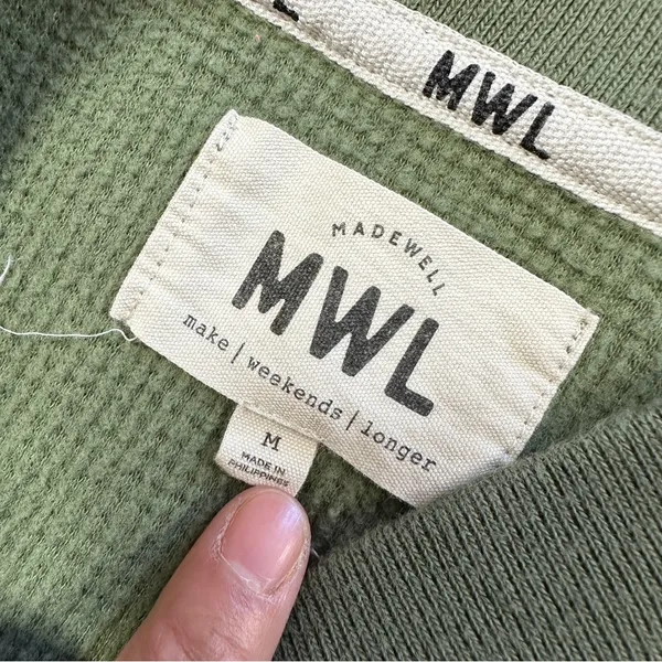 Madewell Women’s MWL Textured Waffle V-Neck Henley Sweatshirt in Faded Palm M - Image 8