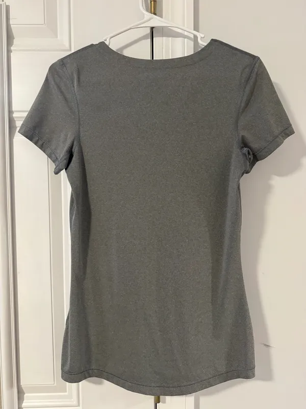 Nike Pro Women’s Dri-Fit Short Sleeve T-Shirt - Image 2