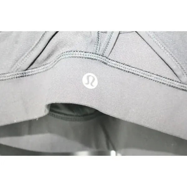 ladies LULULEMON sport bra - Image 3