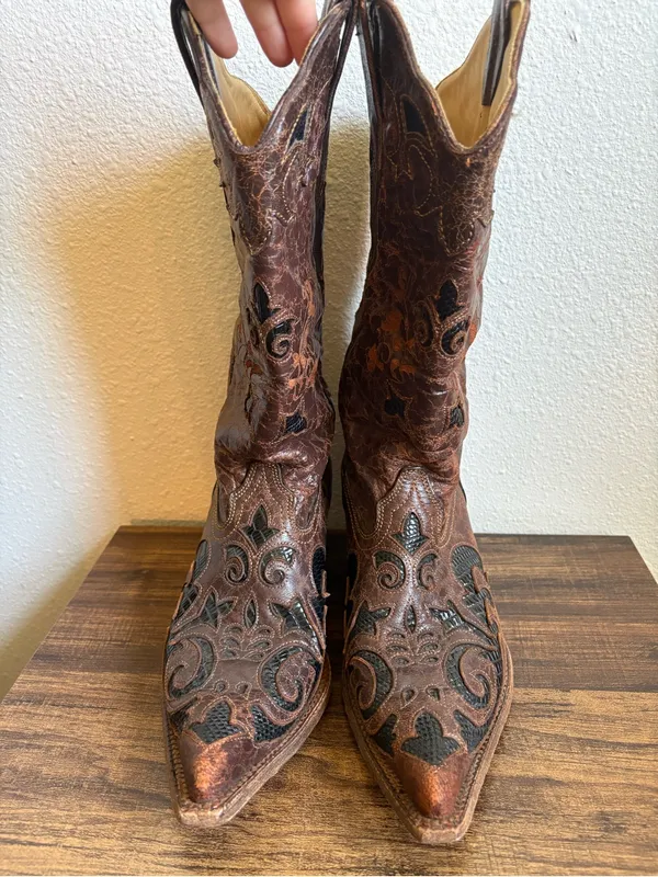 Corral Women's Chocolate Lizard Inlay Snip Toe Cowgirl Boots - Image 3