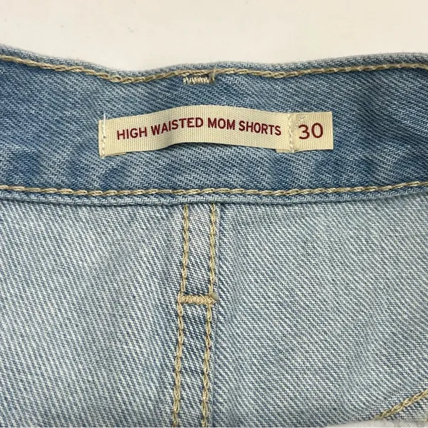 Levi's High Waisted Mom Denim Jean Cut-Off Shorts Womens Size 30 Blue‎ White NEW - Image 2